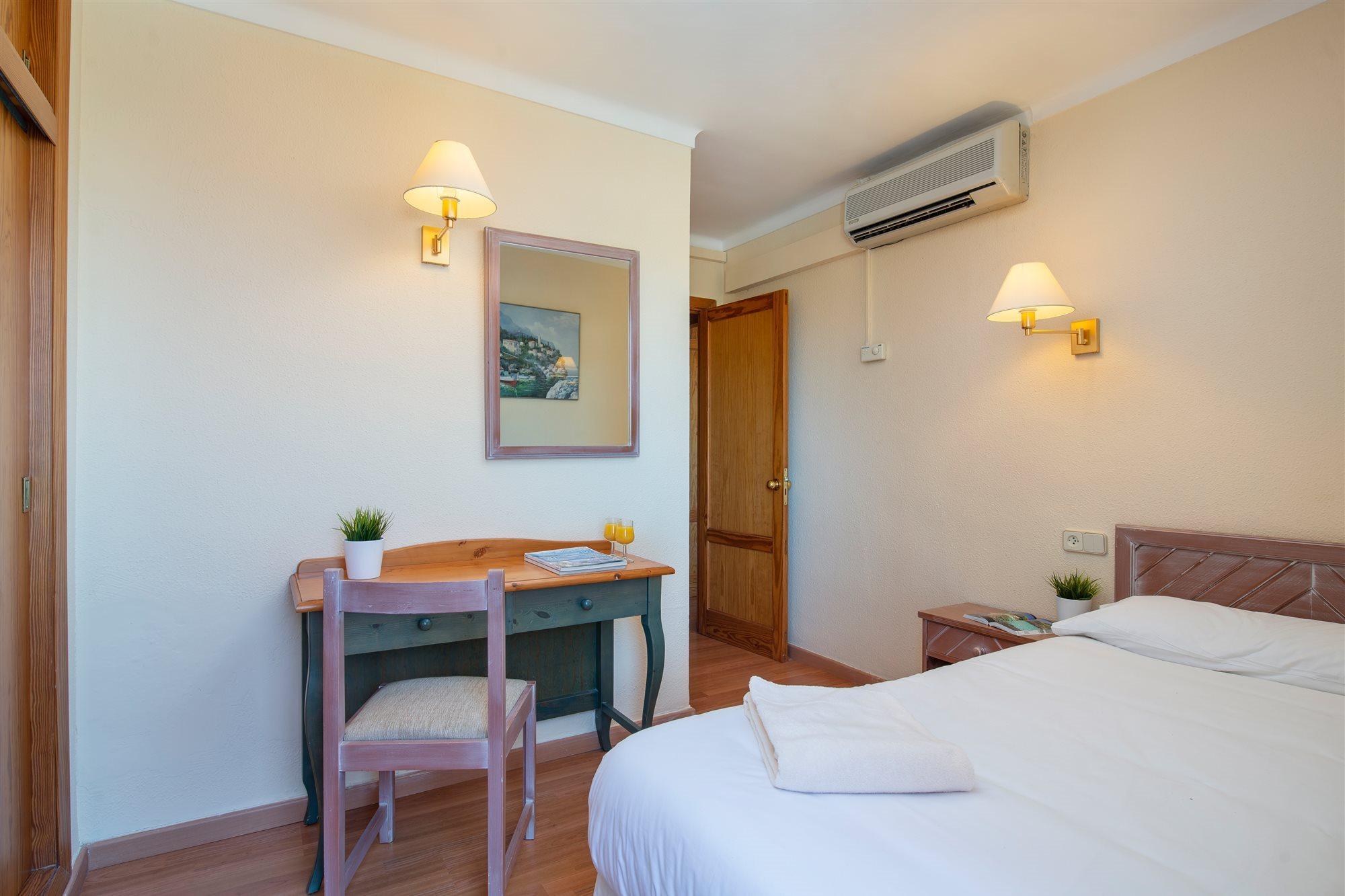 Apartamentos Carlos V Alcúdia Eksteriør bilde