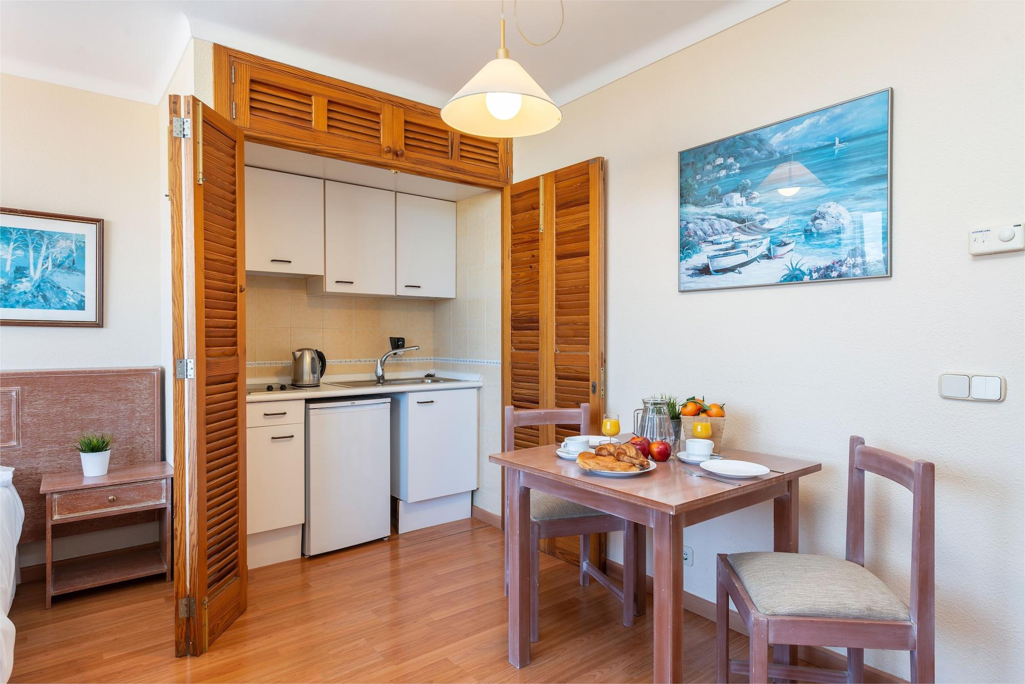 Apartamentos Carlos V Alcúdia Eksteriør bilde