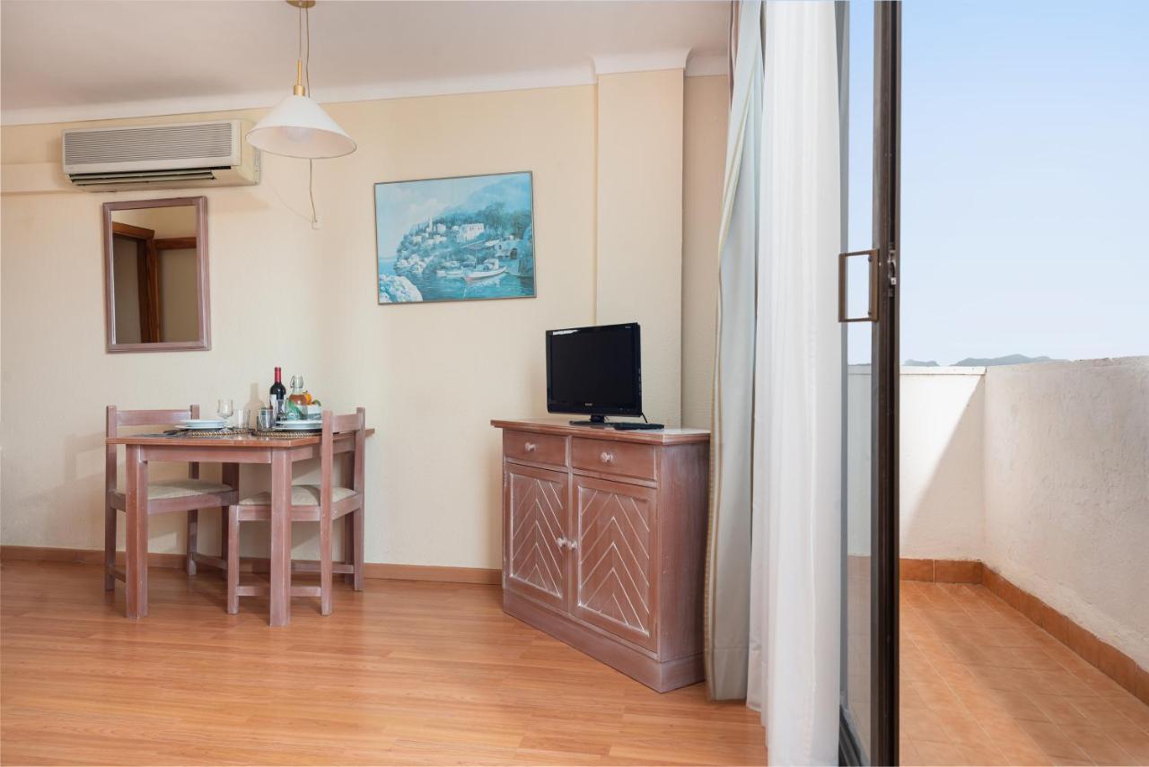 Apartamentos Carlos V Alcúdia Eksteriør bilde