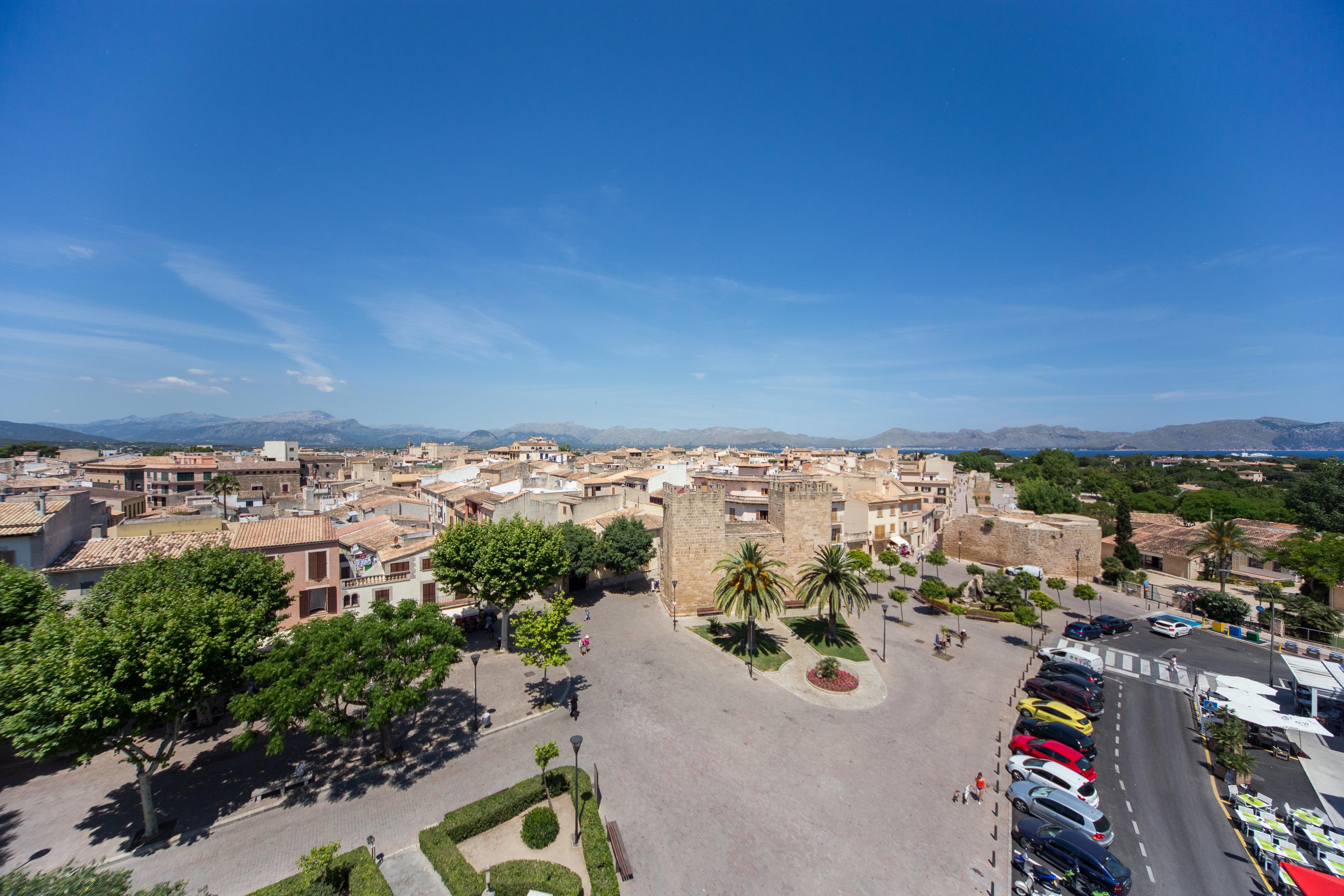 Apartamentos Carlos V Alcúdia Eksteriør bilde