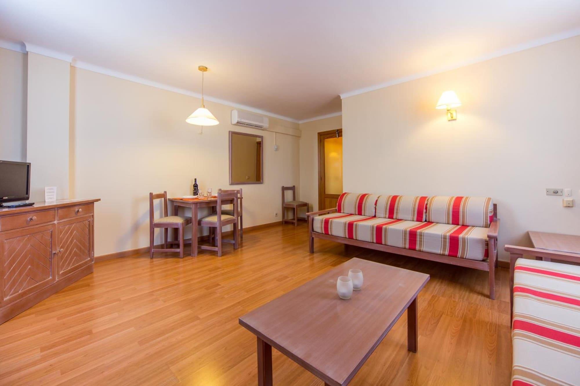 Apartamentos Carlos V Alcúdia Eksteriør bilde