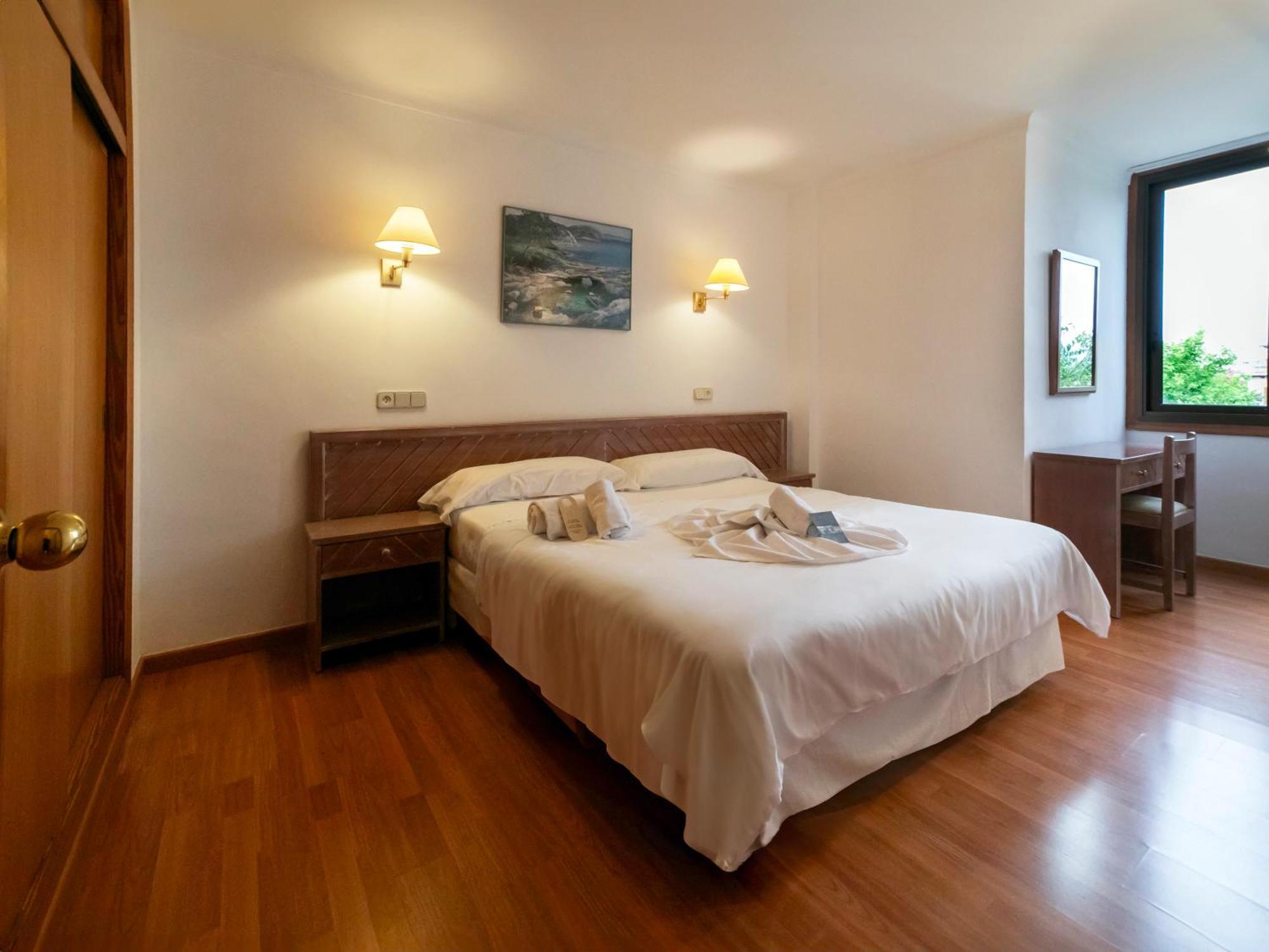 Apartamentos Carlos V Alcúdia Eksteriør bilde